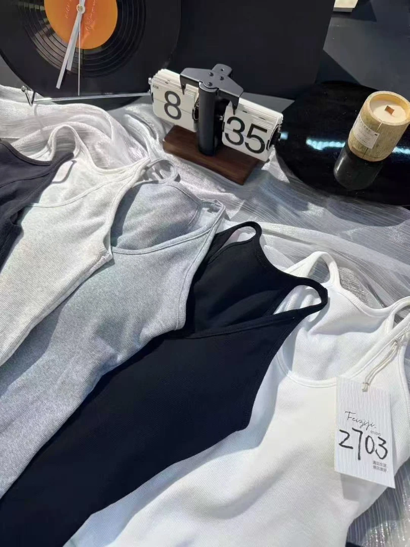 integrated i shaped vest